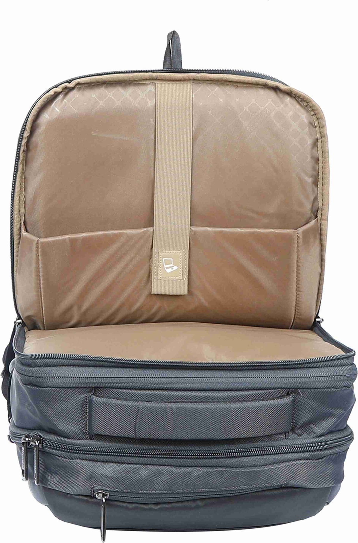 American Tourister Segno IV Laptop Backpack – 33L Expandable Backpack for 17″ Laptop with USB Port & Rain Cover