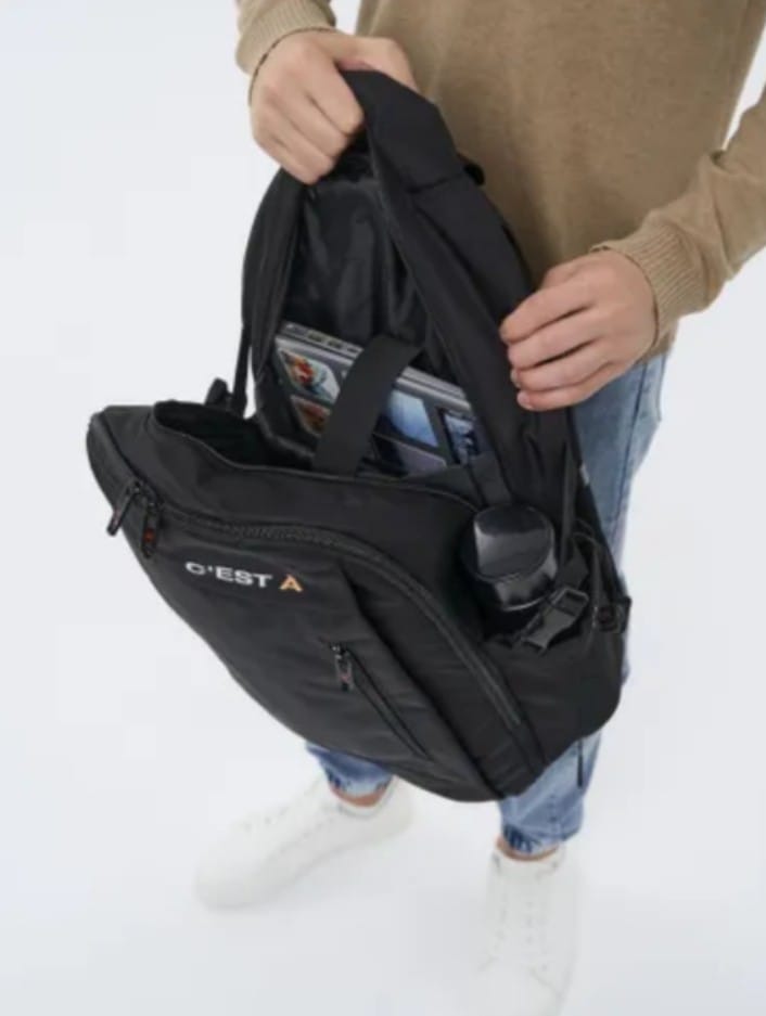 C’est A 16″ Urban Tech Backpack – USB Port, Large Capacity & Anti-theft Pocket