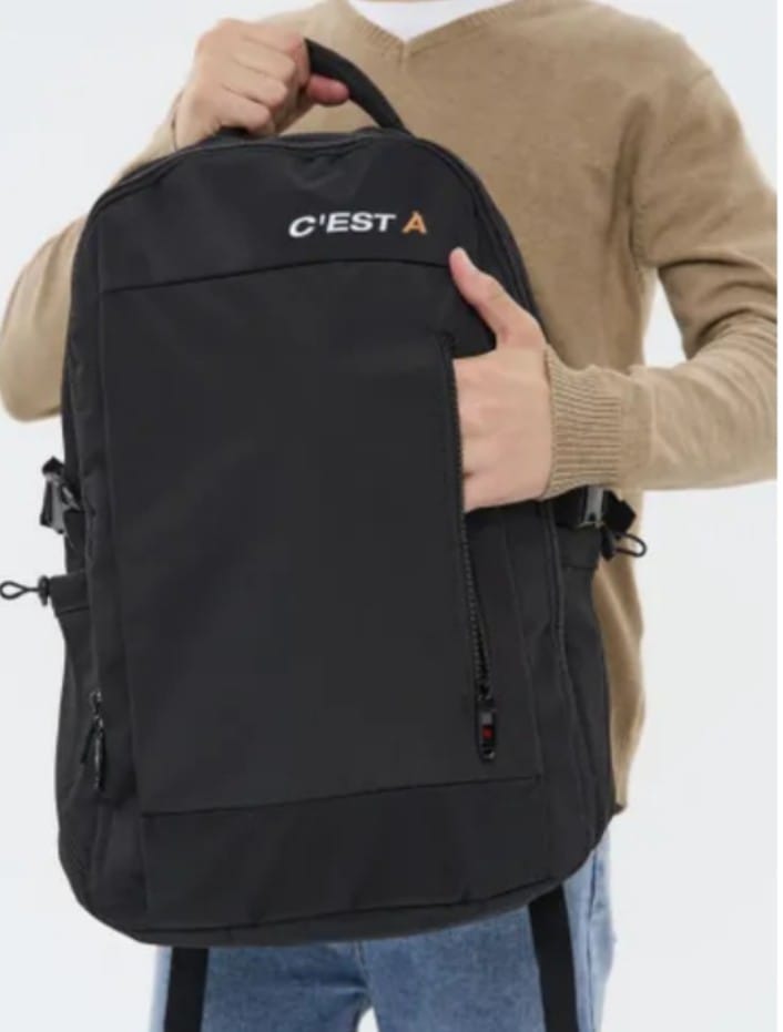 C’est A 16″ Urban Tech Backpack – USB Port, Large Capacity & Anti-theft Pocket