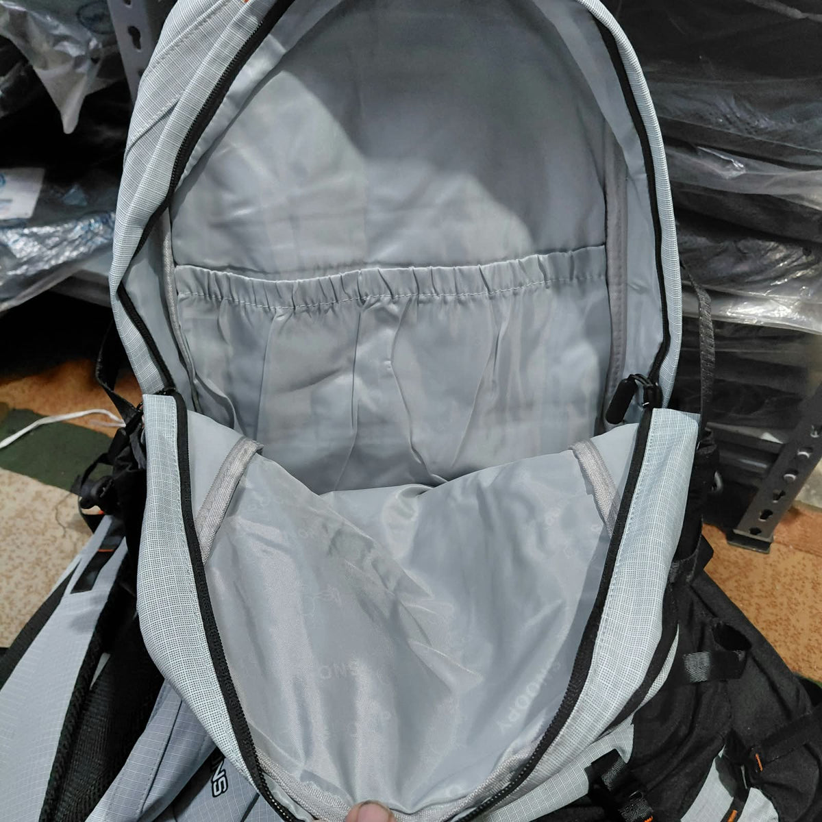 Snoopy Casual Backpack – Light Grey Checked, Water Resistant, 15.6" Laptop Compartment